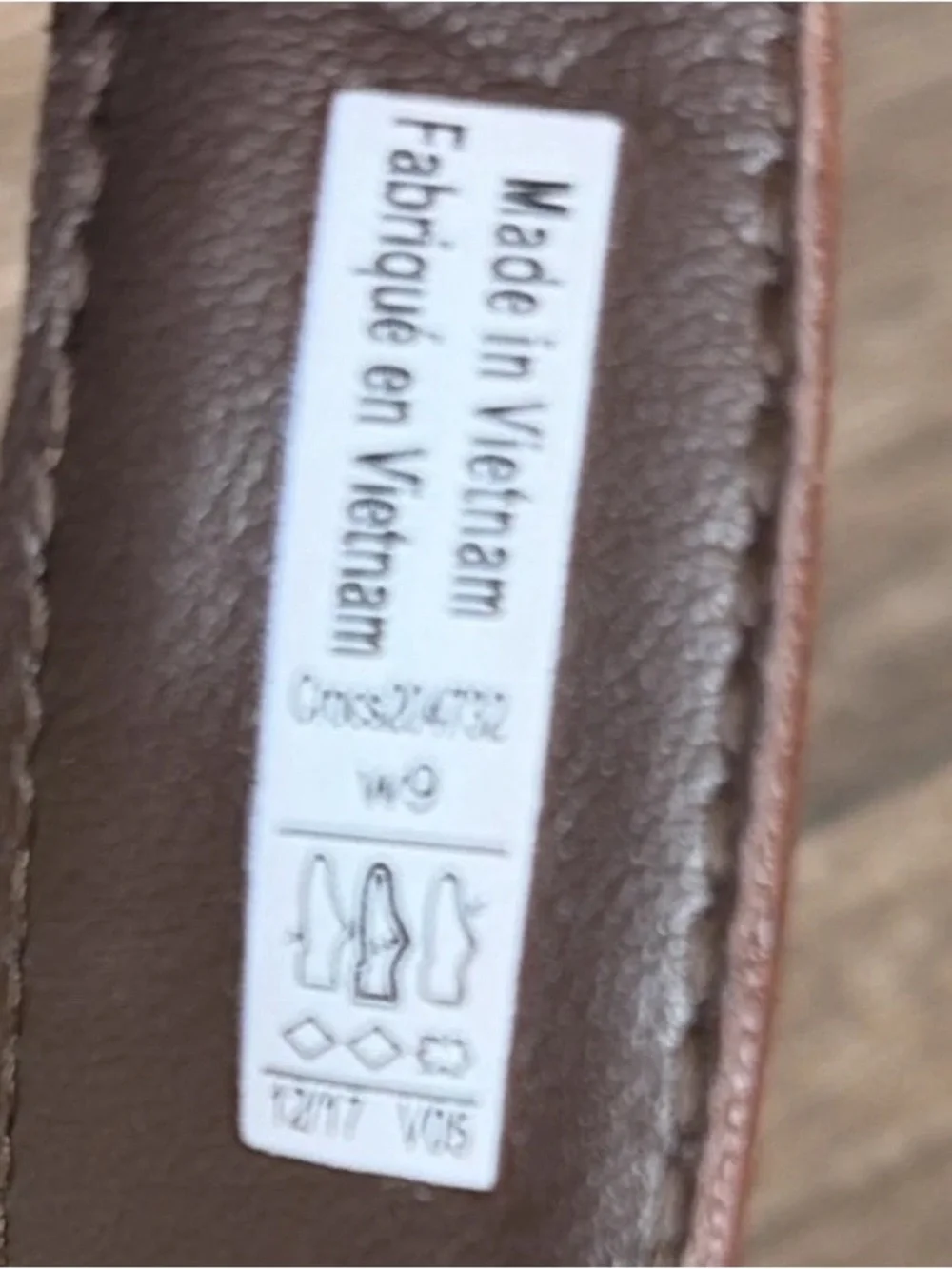 Crocs Sz 9 Leigh Ann Wedge Sandals Hazelnut Brown Leather Ankle Strap Heels